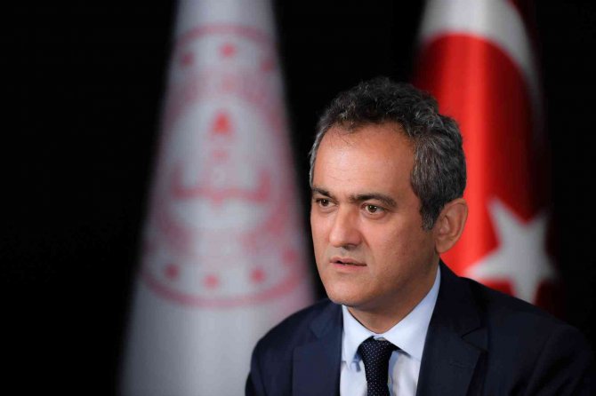 Bakan Özer: “Artık İşgücü Piyasasından Geçmişten Beri Gelen, ‘Aradığım Elemanı Bulamıyorum’ Retoriği İ̇nşallah Tarih Olacak”