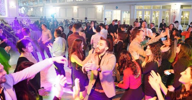 Özel Denizli Cerrahi Hastanesi 14. Yaşını Kutladı