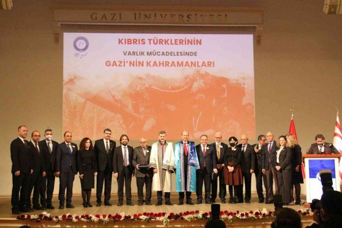 Prof. Dr. İ̇lhan ‘Kanlı Noel’de Şehit Edilen Kardeşlerini Anlatırken Duygu Dolu Anlar Yaşadı