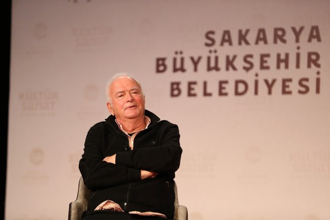 Şansal Büyüka Akm’de Sevenleriyle Buluştu