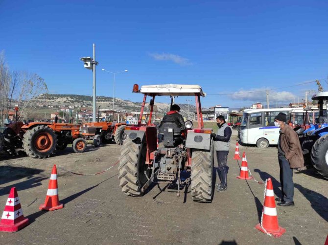 Selendi Ziraat Odası’ndan Çiftçilere Vize Kolaylığı
