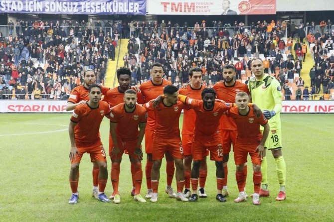 Spor Toto 1. Lig: Adanaspor: 2 - Kocaelispor: 0