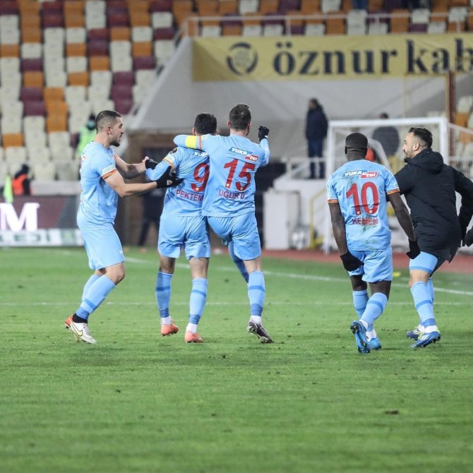 Mario Gavranovic 4. Golünü Attı