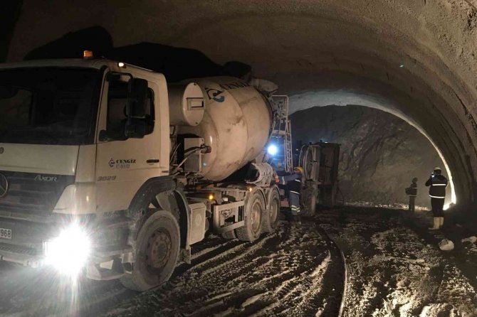 Yeni Zigana Tünelinde Işığa 90 Metre Kaldı