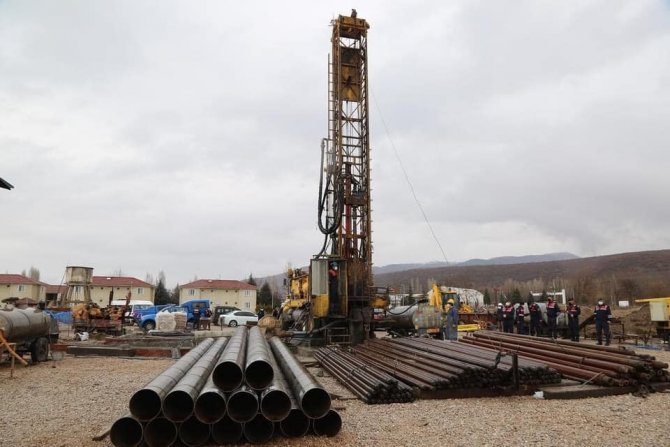 Simav’da ’Tarıma Dayalı İ̇htisas Organize Sera Bölgesi’ Sevinci