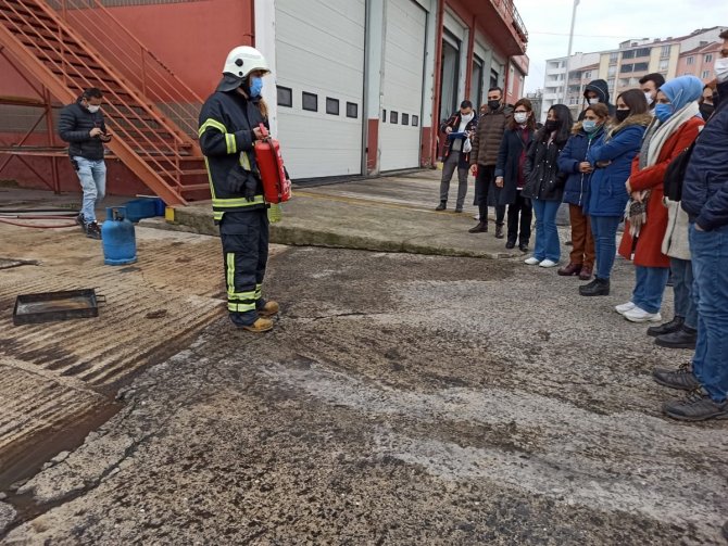 Gönüllülere Yangın Eğitimi