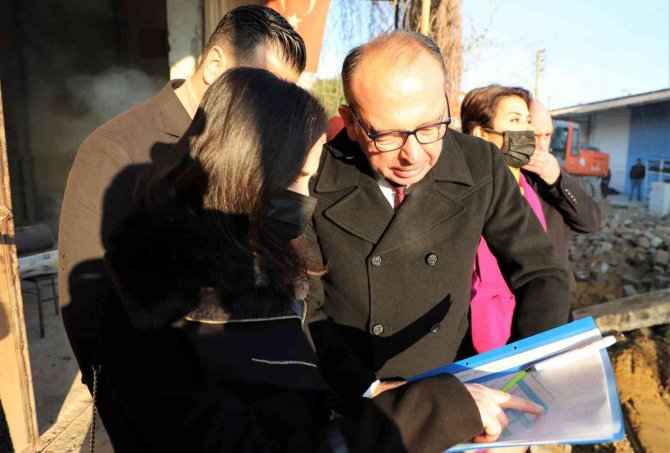 Gıda Çarşısı’nın 30 Yıllık Yol Sorunu Tarih Oluyor