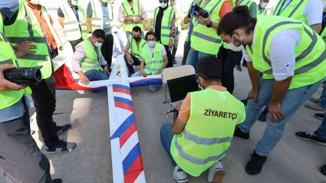 Tusaş Genç Mühendislerin Hayallerini Gerçeğe Dönüştürüyor