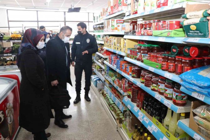 Edremit Belediyesinden "Fahiş Fiyat Ve Kur İndirimi" Denetimi