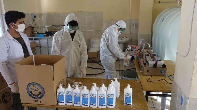 Fabrika Gibi Çalışan Okulun Cirosu 3,7 Milyon Liraya Ulaştı