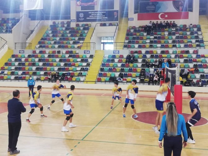 Voleybolda Muharrem Hasbi A.l. Balıkesir Şampiyonu