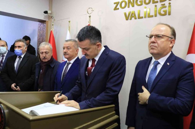 Bakan Pakdemirli’den Muhalefete ’Nankör’ Tepkisi