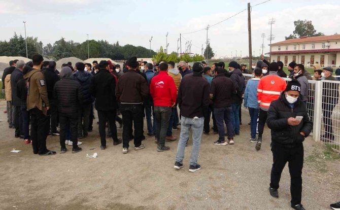 Seyisler Greve Gitti, Yarışlar 2 Buçuk Saat Ertelendi
