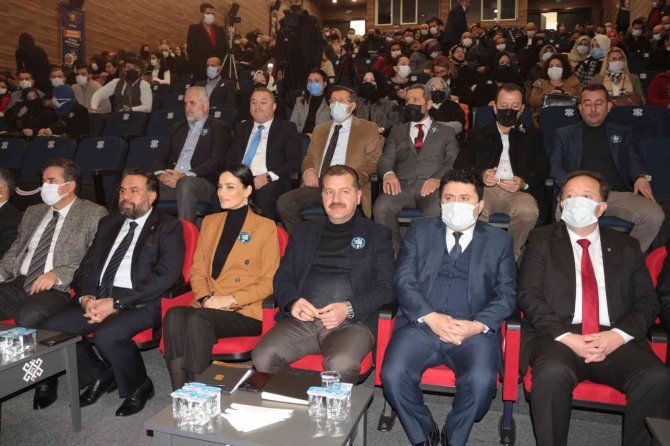 Ak Parti 2023 Seçimlerine Eğitimle Hazırlanıyor