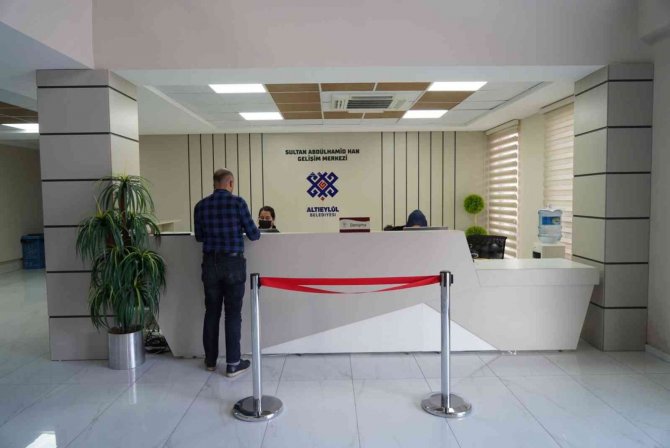 Altıeylül Belediyesi Vatandaş Memnuniyetini Ön Planda Tutuyor