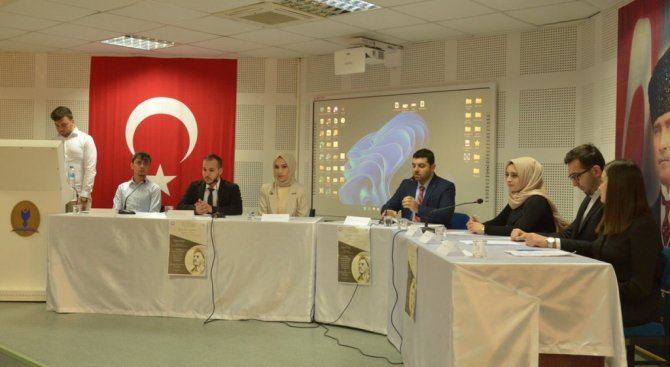 Dpü’de “Gönüller Sultanı Yunus Emre” İsimli Panel