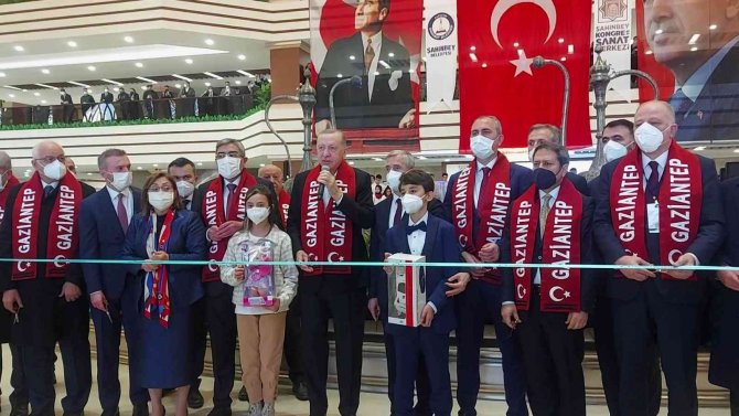 Güneydoğu’nun En Büyük Kongre Merkezini Cumhurbaşkanı Erdoğan Hizmete Açtı