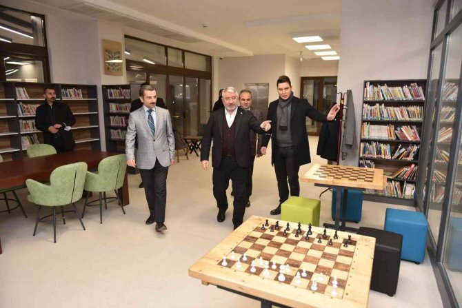 Hasan Paşa Kütüphanesi Haftanın 7 Günü, 24 Saat Hizmet Verecek