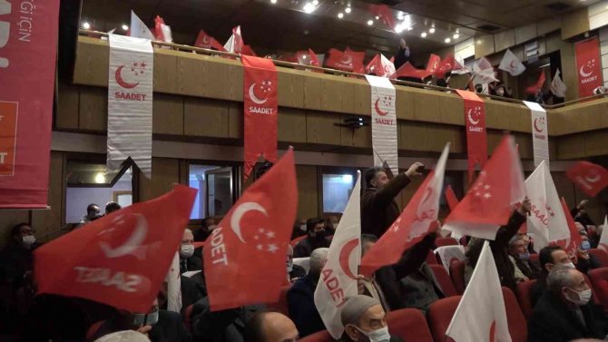 Sp Lideri Karamollaoğlu: "İ̇şi Ehline Verirsek Destanlar Yazabiliyoruz. Onu Si̇ha’lar İle Gördük"