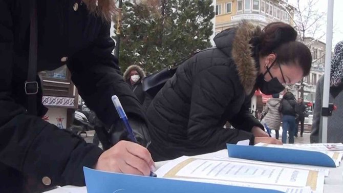 Kütahya’da "Sosyete Pazarı"nın Yeniden Açılması İçin İmza Kampanyası