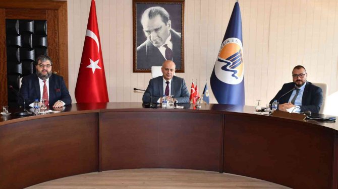 Mersin Üniversitesi’nden ’Kariyer Mersin Projesi’ne Destek