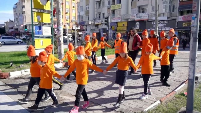500 Öğrenci "Gayemiz İ̇yilik" Hareketini Başlattı