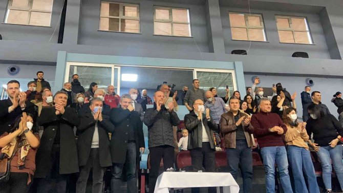 Kadınlar Voleybol 2. Ligi: Mfa Zonguldak Spor Kulübü: 3 - Yalova Çiftlikköy Belediyespor: 2