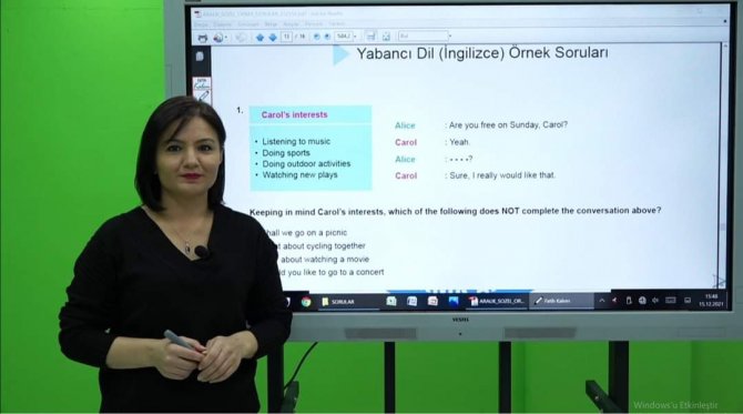 Öğrtmenler, Öğrenciler İçin Kamera Karşısına Geçti