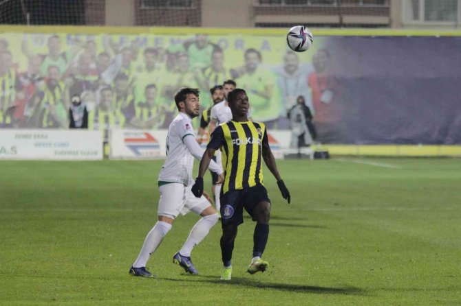 Spor Toto 1. Lig: Menemenspor: 0 - Bursaspor: 0