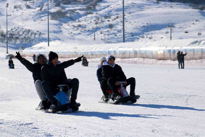 Yıldızdağı’nda Kayak Sezonu Açıldı