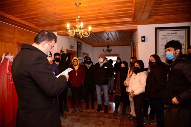 Üniversitelilerden Satı Kadın Müzesi’ne Ziyaret