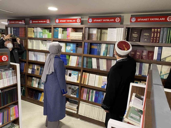 Prof. Dr. Erbaş: "Bizim Medeniyetimiz İlim, İrfan Bilgi Medeniyetidir"