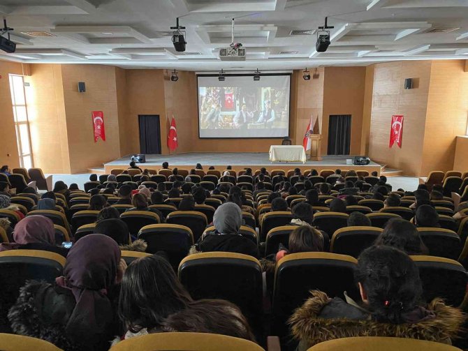 Vanlı Öğrenciler Vanlı Çocukların Kahramanlığını İzledi