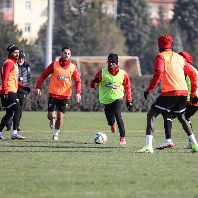 Kayserispor 3 Puana Şartlandı