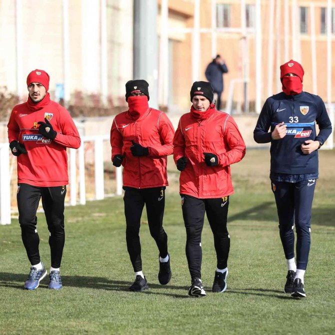 Kayserispor 3 Puana Şartlandı