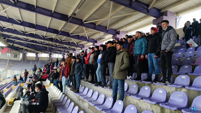 Şuhutlu Öğrencilerden Afyonspor’a Pankartlı Destek