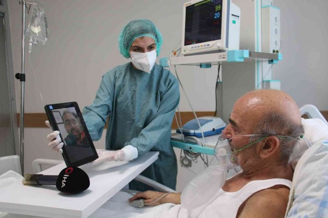 Covid-19 Yoğun Bakımında Ailelerini Göremeyen Hastalar, Aldıkları Video Mesajlar İle Moral Buluyor