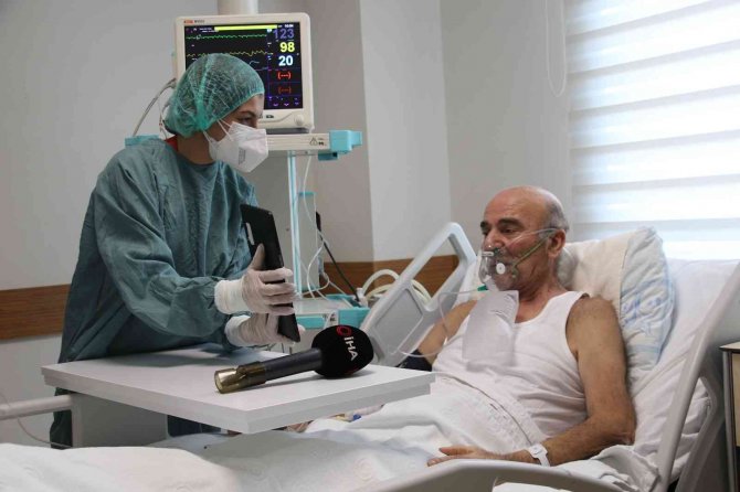 Covid-19 Yoğun Bakımında Ailelerini Göremeyen Hastalar, Aldıkları Video Mesajlar İle Moral Buluyor