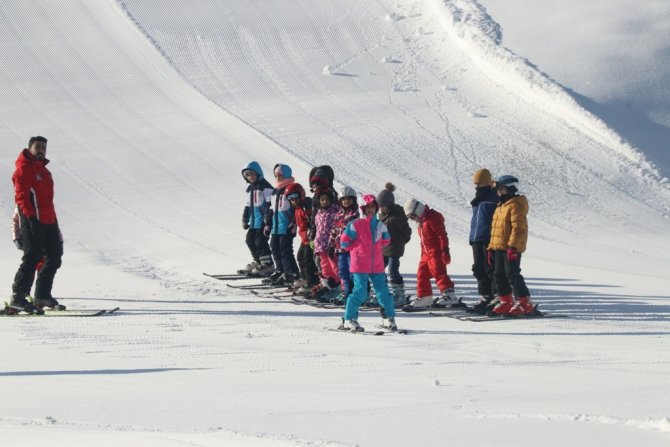 Bitlis’te Kayak Sezonu Açıldı