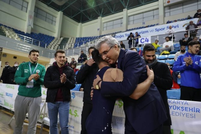 Büyükşehir Sporcusu Türkiye Şampiyonu