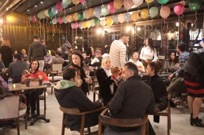 Sevimli Dostlar 2022’yi Rengarenk Karşıladı