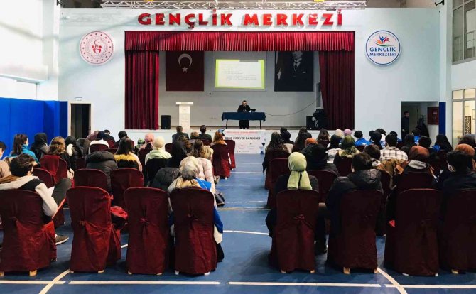 Tecrübeli İsimler Gençlerle Buluştu