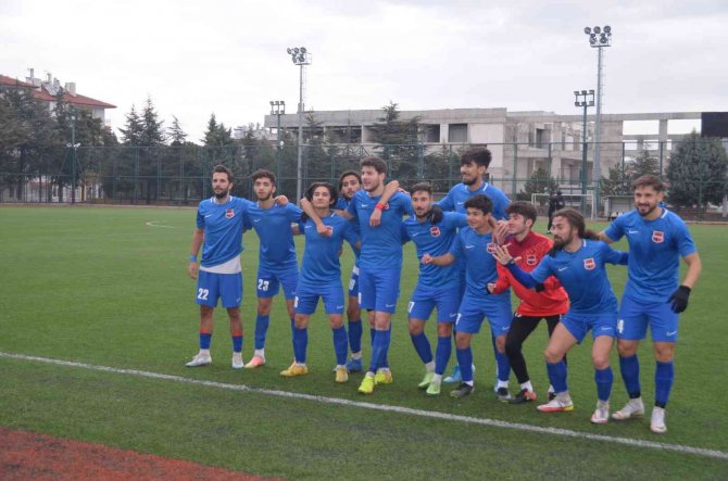 Isparta Emrespor Farklı Kazandı
