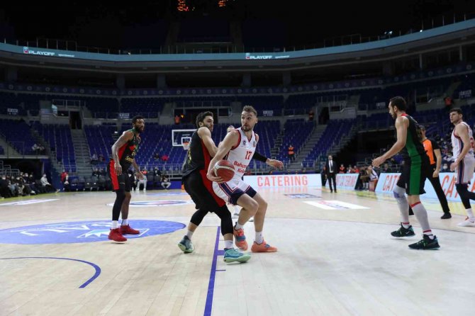 Ing Basketbol Süper Ligi: Bahçeşehir Koleji: 102 - Semt77 Yalovaspor: 79