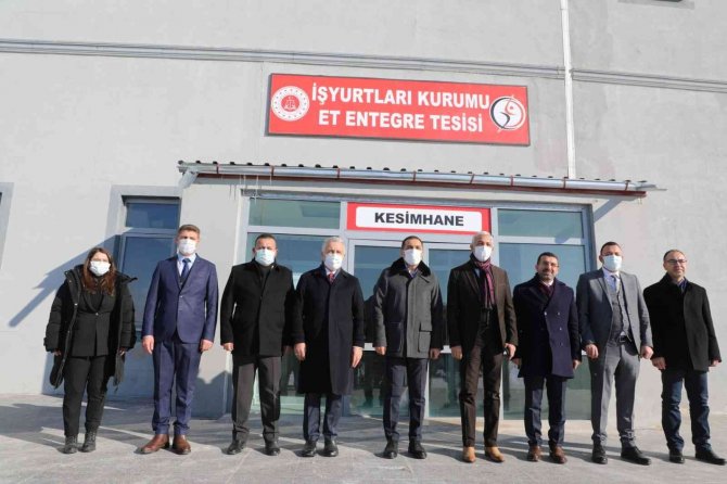 Kars’ta Modern Besi Çiftliği Ve Kesimhane Tamamlanıyor