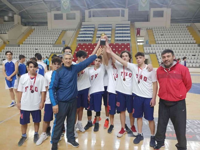 Manisa’da Okul Sporlarında 5 Branşta Müsabakalar Tamamlandı