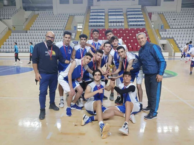 Manisa’da Okul Sporlarında 5 Branşta Müsabakalar Tamamlandı