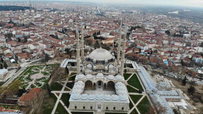 Mimar Sinan’ın İzinden Gidilerek Selimiye’nin Zemin Isıtması Yapılacak