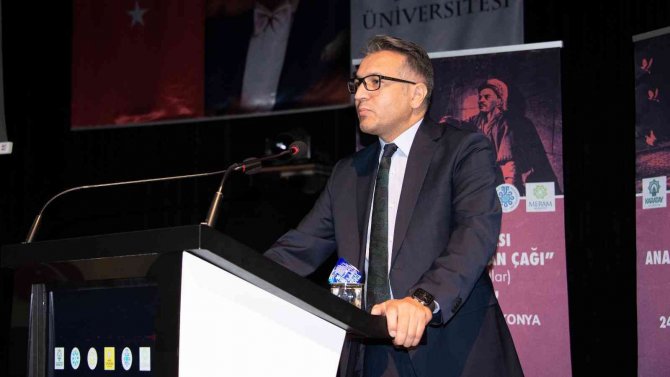Sü’de ‘Uluslararası Anadolu’nun İ̇rfan Çağı Sempozyumu’ Düzenlendi