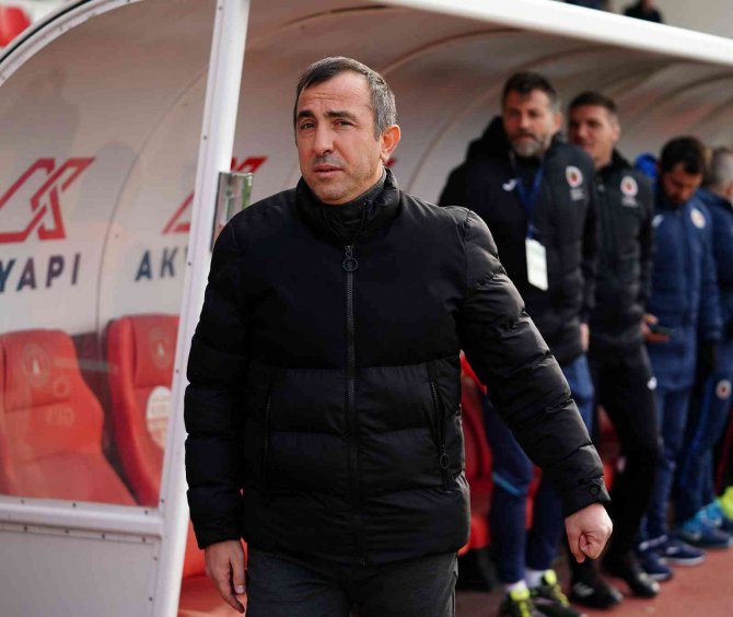 Spor Toto 1. Lig: Ümraniyespor: 3 - Gençlerbirliği: 1
